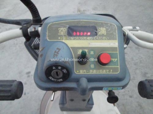 รถไฟฟ้า 3 ล้อ BT90(MYPIA) รหัสสินค้า : 80802415 หรือเพิ่มเติมไดที่ www.nihonmono.com รถไฟฟ้า 3 ล้อ BT90(MYPIA) รหัสสินค้า : 80802415 หรือเพิ่มเติมไดที่ www.nihonmono.com