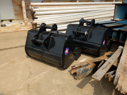 ขาย ชุดบูมยาว KOMATSU PC200 ของใหม่ นำเข้า 500,000 TEL : 087-0339334 ขาย ชุดบูมยาว KOMATSU PC200 ของใหม่ นำเข้า 500,000 TEL : 087-0339334