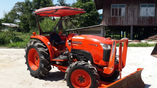 ขาย ยาง หลังm70  เส้นละ  7000