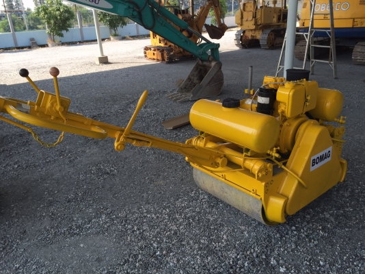 ขายรถบดเดินตามBomagรุ่นBW65sมือสองญี่ปุ่นสภาพดีพร้อมใช้