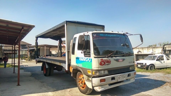 6 ล้อขายเหมา 4 คัน ยาว 6.50 เครื่อง 175 เครื่อง 170 แรง 6 ล้อขายเหมา 4 คัน ยาว 6.50 เครื่อง 175 เครื่อง 170 แรง