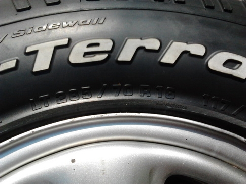 กะทะ Vigo + BF All USA. 265/70/16 ปี11 สวยๆ 1ชุด กะทะ Vigo + BF All USA. 265/70/16 ปี11 สวยๆ 1ชุด