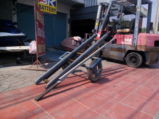 ขายเทเลอร์สำหรับลากเรือเล็ก