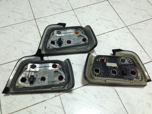 ไฟท้าย BMW E36