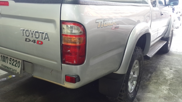 4wd ที่สภาพสวย เดิม วิ่งน้อย 180,000km. 4wd ที่สภาพสวย เดิม วิ่งน้อย 180,000km.