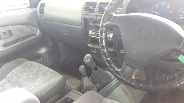 4wd ที่สภาพสวย เดิม วิ่งน้อย 180,000km. 4wd ที่สภาพสวย เดิม วิ่งน้อย 180,000km.