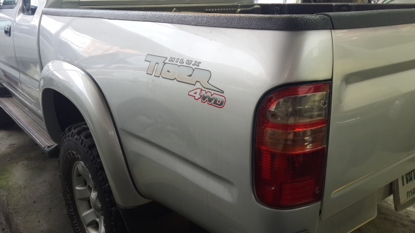 4wd ที่สภาพสวย เดิม วิ่งน้อย 180,000km. 4wd ที่สภาพสวย เดิม วิ่งน้อย 180,000km.
