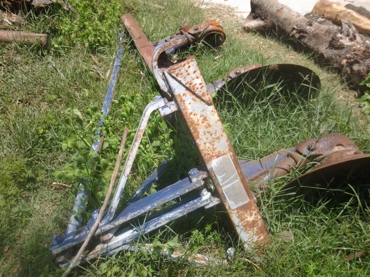 ขายตามสภาพผาล3ใบ26นิ้วCMTสภาพทีเห็นติดมากับรถไถฟอด ขายตามสภาพผาล3ใบ26นิ้วCMTสภาพทีเห็นติดมากับรถไถฟอด