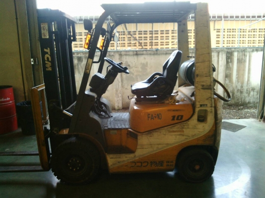 ่ขายรถยกโฟร์คลิฟท์ยี่ห้อ TCM 1ตัน.