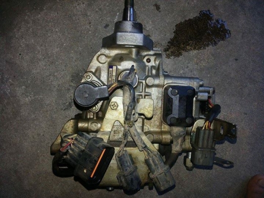 ขายปั้มไฟฟ้าไททัน4D56พร้อมใช้4800บาท