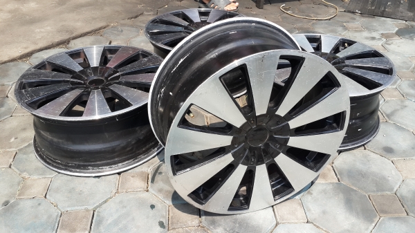 VIP ขอบ 17 Lenso 4รู100/114 ครบชุด 4วง