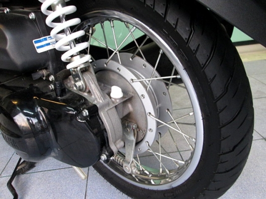 Fino i สี ม่วงดำขาว ลายแฟร์ชั่น ลายใหม่ล่าสุด  รถเดือน พฤษภาคม ปี57 ไมล์ 2 พันโล แถม 2 รายการ 31900