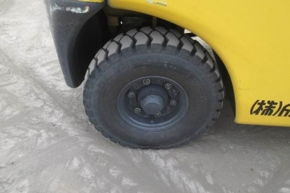 โฟล์คลิฟท์ รุ่น 18 ยี่ห้อ KOMATSU 1.5 ตัน 2 ระบบ เบนซิน + แก๊ส โฟล์คลิฟท์ รุ่น 18 ยี่ห้อ KOMATSU 1.5 ตัน 2 ระบบ เบนซิน + แก๊ส