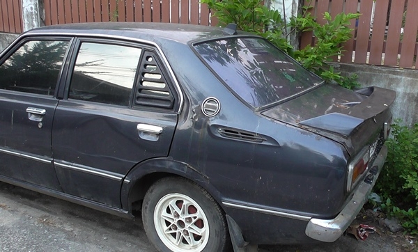 Ke30 ขายแล้ว เหลือรถคลาสสิค2คัน95,000 ใช้งานได้ทุกคัน ช่วงล่างทำหมดแล้ว แอร์เย็น แมกนอกแท้ๆ วิทยุมี ต้องเก็บสีบ้าง มีตำหนิตามรายการข้างล่าง