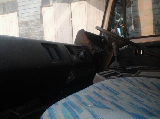 หกล้อ อีซูซุ ร็อค175แรง ยาว7.20ม.(โอนตางมัดจำเรียบร้อยครับ)