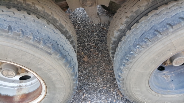 ขายหัวลาก 10 ล้อ 2 เพลา พร้อมหางคอกไม่ดั้ม ยาว.12 ม. รถสวยเดิมๆ ราคา.1450000 สนใจนัดดูรถได้เลยครับ