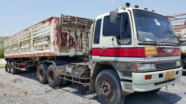 ขายหัวลาก 10 ล้อ 2 เพลา พร้อมหางคอกไม่ดั้ม ยาว.12 ม. รถสวยเดิมๆ ราคา.1450000 สนใจนัดดูรถได้เลยครับ