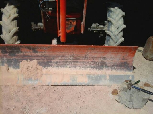 รถไถ KUBOTA 7040  ,  2 เพลา    ( รถทำงาน 3,xxx ชม. )    สนใจติดต่อ  081 - 6079515