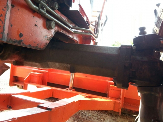 รถไถ KUBOTA 7040  ,  2 เพลา    ( รถทำงาน 3,xxx ชม. )    สนใจติดต่อ  081 - 6079515