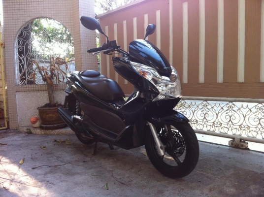 ขออนุญาติขาย Honda PCX125i ตัว Top รุ่น Combi Bake วิ่งน้อย 9,xxx กิโลเมตร