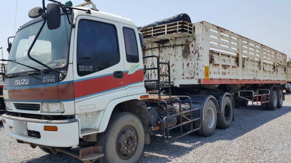 ขายรถหัวลาก 10 ล้อ 2 เพลา พร้อมหางคอกไม่ดั้ม 2 คาน ISUZU 270 ปี.46 รถสวยแบบเดิมๆราคา 1550000 ต่อรอง