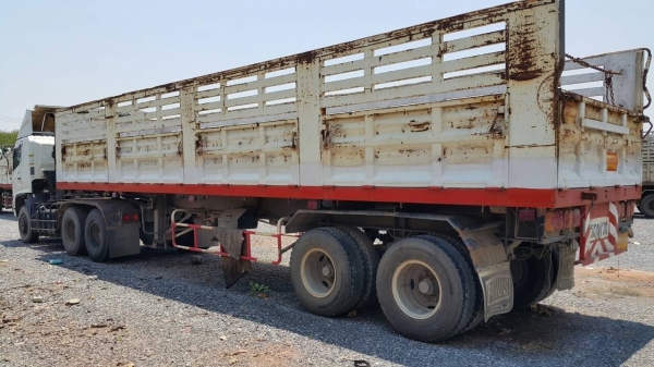 ขายรถหัวลาก 10 ล้อ 2 เพลา พร้อมหางคอกไม่ดั้ม 2 คาน ISUZU 270 ปี.46 รถสวยแบบเดิมๆราคา 1550000 ต่อรอง