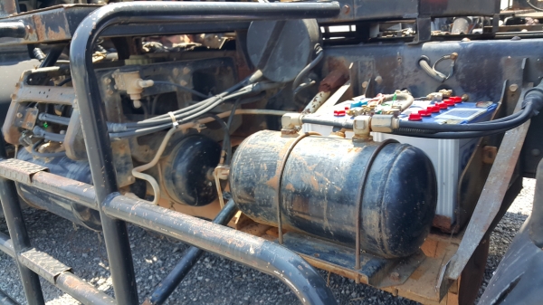 ขายรถหัวลาก 10 ล้อ 2 เพลา พร้อมหางคอกไม่ดั้ม 2 คาน ISUZU 270 ปี.46 รถสวยแบบเดิมๆราคา 1550000 ต่อรอง