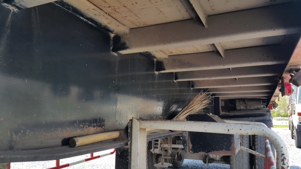 ขายรถหัวลาก 10 ล้อ 2 เพลา พร้อมหางคอกไม่ดั้ม 2 คาน ISUZU 270 ปี.46 รถสวยแบบเดิมๆราคา 1550000 ต่อรอง