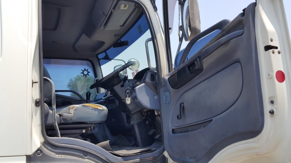 ขายรถหัวลาก 10 ล้อ 2 เพลา พร้อมหางคอกไม่ดั้ม 2 เพลา HINO 320 ปี.ธ.ค-46 รถสวยเดิมๆ ราคา1650000 มี 3 ชุด สนใจรีบจองด่วน ขายรถหัวลาก 10 ล้อ 2 เพลา พร้อมหางคอกไม่ดั้ม 2 เพลา HINO 320 ปี.ธ.ค-46 รถสวยเดิมๆ ราคา1650000 มี 3 ชุด สนใจรีบจองด่วน