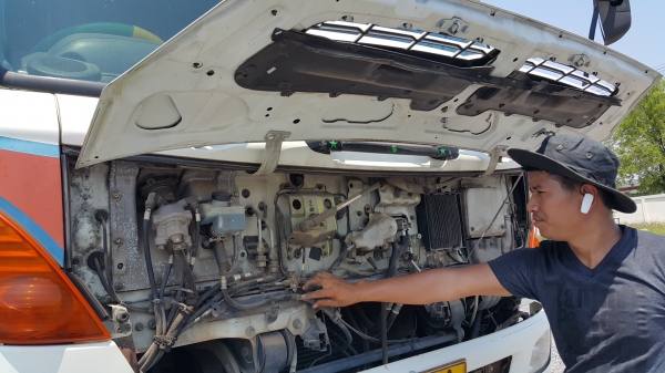 ขายรถหัวลาก 10 ล้อ 2 เพลา พร้อมหางคอกไม่ดั้ม 2 เพลา HINO 320 ปี.ธ.ค-46 รถสวยเดิมๆ ราคา1650000 มี 3 ชุด สนใจรีบจองด่วน ขายรถหัวลาก 10 ล้อ 2 เพลา พร้อมหางคอกไม่ดั้ม 2 เพลา HINO 320 ปี.ธ.ค-46 รถสวยเดิมๆ ราคา1650000 มี 3 ชุด สนใจรีบจองด่วน