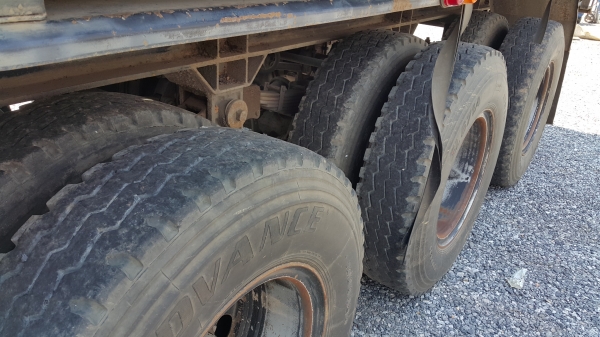 ขายรถหัวลาก 10 ล้อ 2 เพลา พร้อมหางคอกไม่ดั้ม 2 เพลา HINO 320 ปี.ธ.ค-46 รถสวยเดิมๆ ราคา1650000 มี 3 ชุด สนใจรีบจองด่วน ขายรถหัวลาก 10 ล้อ 2 เพลา พร้อมหางคอกไม่ดั้ม 2 เพลา HINO 320 ปี.ธ.ค-46 รถสวยเดิมๆ ราคา1650000 มี 3 ชุด สนใจรีบจองด่วน