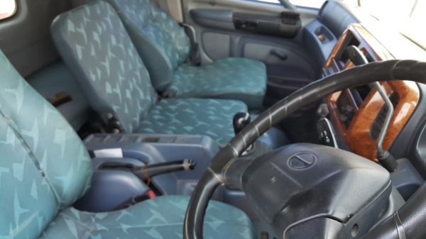 ขายรถหัวลาก 10 ล้อ 2 เพลา พร้อมหางคอกไม่ดั้ม 2 เพลา HINO 320 ปี.ธ.ค-46 รถสวยเดิมๆ ราคา1650000 มี 3 ชุด สนใจรีบจองด่วน ขายรถหัวลาก 10 ล้อ 2 เพลา พร้อมหางคอกไม่ดั้ม 2 เพลา HINO 320 ปี.ธ.ค-46 รถสวยเดิมๆ ราคา1650000 มี 3 ชุด สนใจรีบจองด่วน