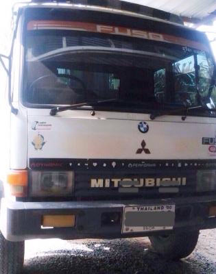 MITSUBISHI FUSO FK 165 HP 6D14 หกล้อดั๊มพ์ กระบะดั๊มพ์เหล็ก 6 ตันความยาว 3.80 เมตรสภาพสวยเดิมๆพร้อมบรรทุกได้เลยครับ เครื่องยนต์แน่นแรงดีไม่เยิ้ม หัวเก๋งอย่างสวยเดิมบางดีมากครับภายในเก๋งคอนโซลสวยครบ แอร์ พวงมาลัยเพาเวอร์ ช่วงล่างใหญ่คัชซีสวยไม่มีบวม ยาง 9.