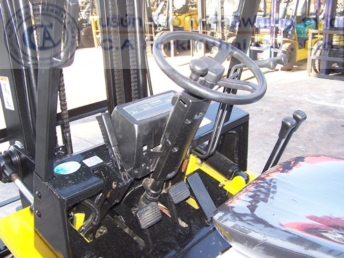 ขาย รถโฟล์คลิฟท์ TCM รุ่น FD25Z3