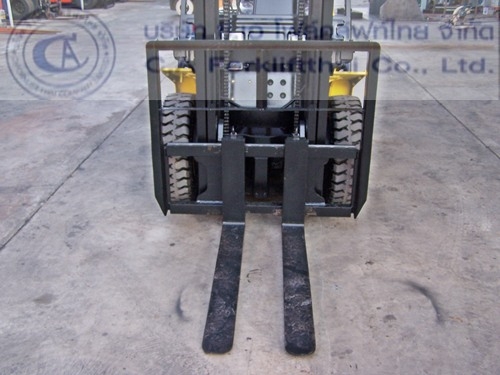 ขาย รถโฟล์คลิฟท์ TCM รุ่น FD25Z3