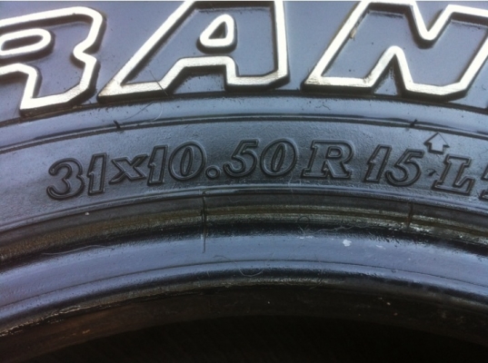 ยาง DUNLOP 31 10.5 R15 ปี11