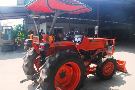 ขายรถไถ Kubota L 3408 (4WD) พร้อมมีดดันหน้า รถพร้อมใช้งานครับ