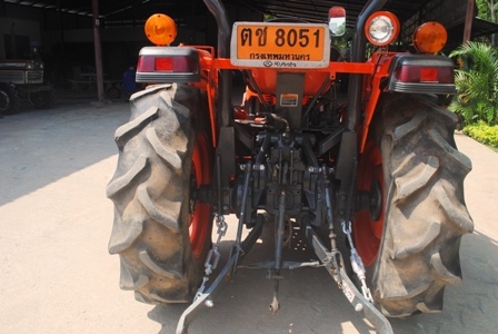 ขายรถไถ Kubota L 3408 (4WD) พร้อมมีดดันหน้า รถพร้อมใช้งานครับ
