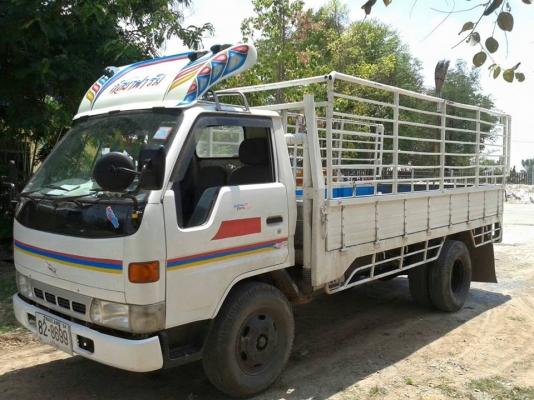 ขายรถบรรทุก คอกข้างเสริม 6ล้อ TOYOTA ปี47 ยาว4.30เมตร แชชซีสวย พ.เพาเวอร์ ภายในสวย สภาพพร้อมใช้งาน พื้นเหล็ก เอกสารเล่มทะเบียนพร้อมโอน