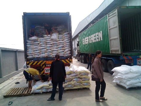 รถยกให้เช่า รถโฟคคลิฟท์ให้เช่า รถเครน รถเฮี้ยบ 1.5-5ตัน 1500 บาท