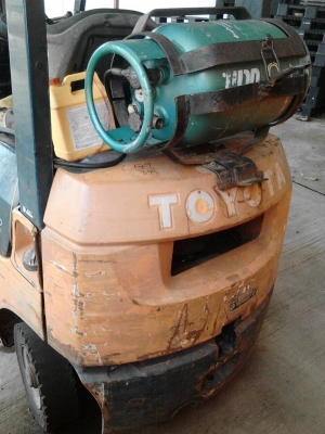 รถยกฟอร์คลิฟต์ TOYOTA 1.5T-7 เบนซิลติดแก๊ส LPG รถสวยเดิมๆพร้อมใช้