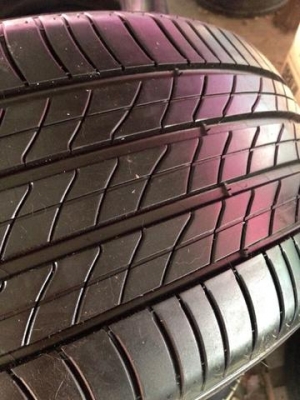 - ขายยาง MICHELIN 225/50/17 1ชุด ปี13