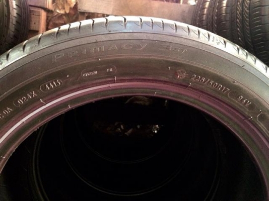 - ขายยาง MICHELIN 225/50/17 1ชุด ปี13