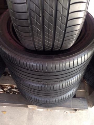 - ขายยาง MICHELIN 225/50/17 1ชุด ปี13