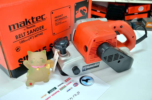 เครื่องเจียร 4" Hitachi 850 บาท