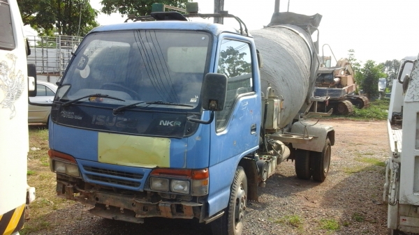 ขายด่วนรถ6ล้อNKRเครือง130แรงติดตรง2.5คิวมีเล่มทะเบืยน