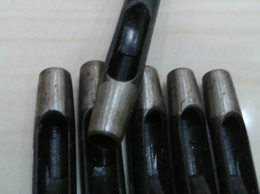 เหล็กตอกตุ๊ดตู่ ตรารวงข้าว เหล็กตอกตุ๊ดตู่ ตรารวงข้าว