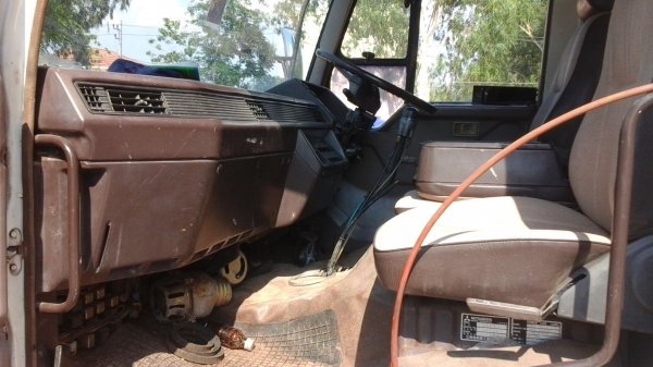 ขายด่วนรถสิบล้อหลงMAรถบรรทุกนํ้าบรรจุ16000ลิตร2เพลา