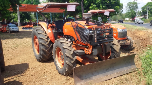 คูโบต้า M 9540 HV พร้อมใบมีดหน้า และหางบุกเบิก มือสองถูกม๊าก มาก ตัวนี้แจ่มมาก ราคา 550000 บาท