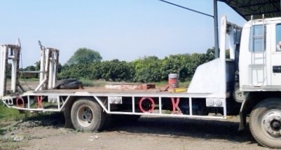 ISUZU ROCKY FTR 175 HP 6BG1 ปี 38 รถบรรทุกหกล้อใหญ่ เทรลเลอร์ท้ายลาดมีหางพับไฮดรอลิกส์ขึ้นรถเกี่ยวข้าวและสามารถขึ้นรถแบ็คโฮร PC 60 ได้เลยครับ เครื่องยนต์ 175 แรงเครื่องแรงดีไม่มีเยิ้มครับ หัวเก๋งสวยเดิมบางๆภายในเก๋งคอนโซลครบพร้อม พวงมาลัยเพาเวอร์ ระบบเบรค